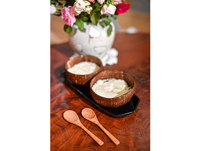 जंबो सर्विंग बाउल सलाद कटोरे खोल 500Ml नारियल का खोल थोक लकड़ी का मोमबत्ती